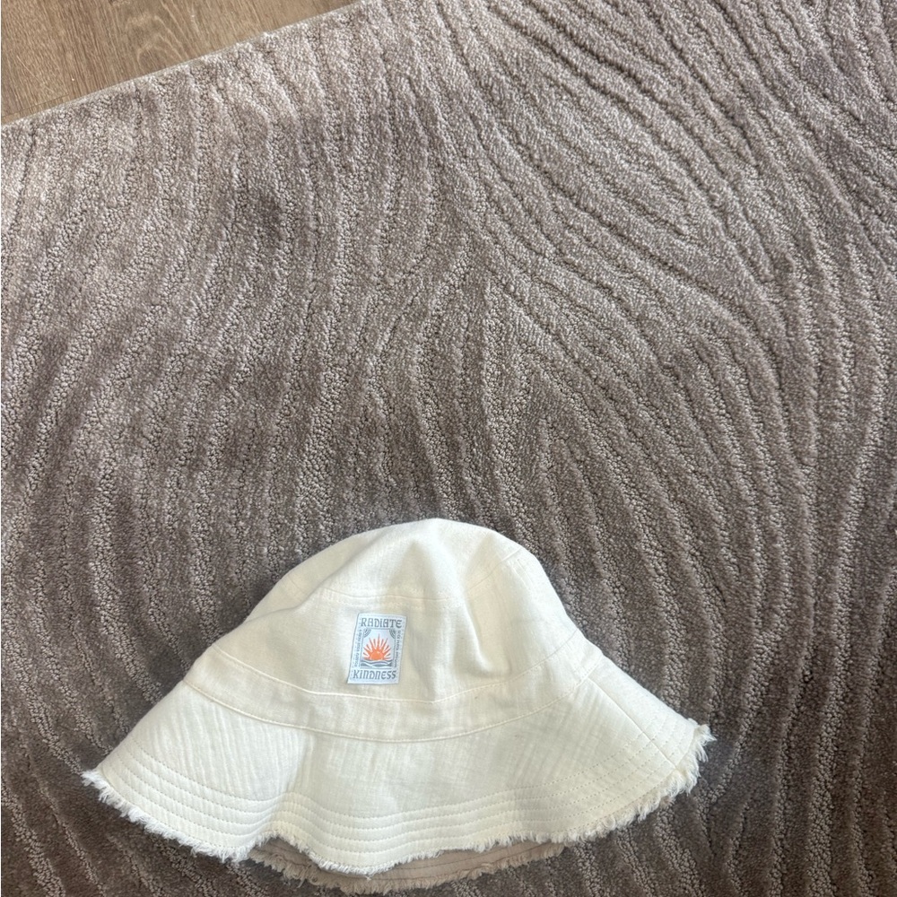 AE radiate kindness bucket hat - Picture 5 of 5